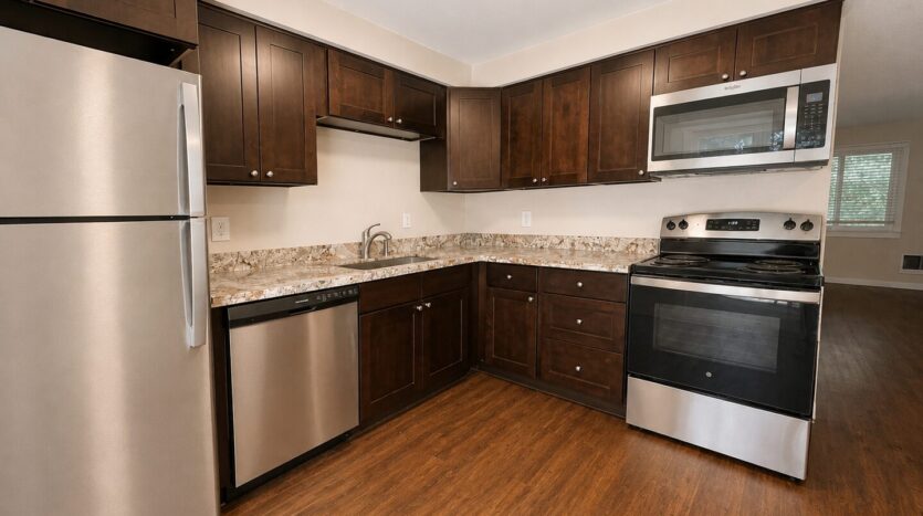 310-316 S. Manzanita Court - Canby - Oregon - 2 bed, 1 bath rental property