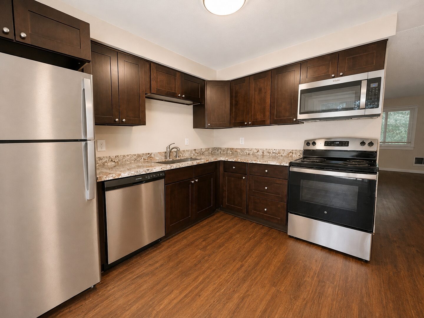 310-316 S. Manzanita Court - Canby - Oregon - 2 bed, 1 bath rental property
