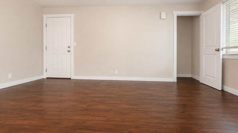 310-316 S. Manzanita Court - Canby - Oregon - 2 bed, 1 bath rental property