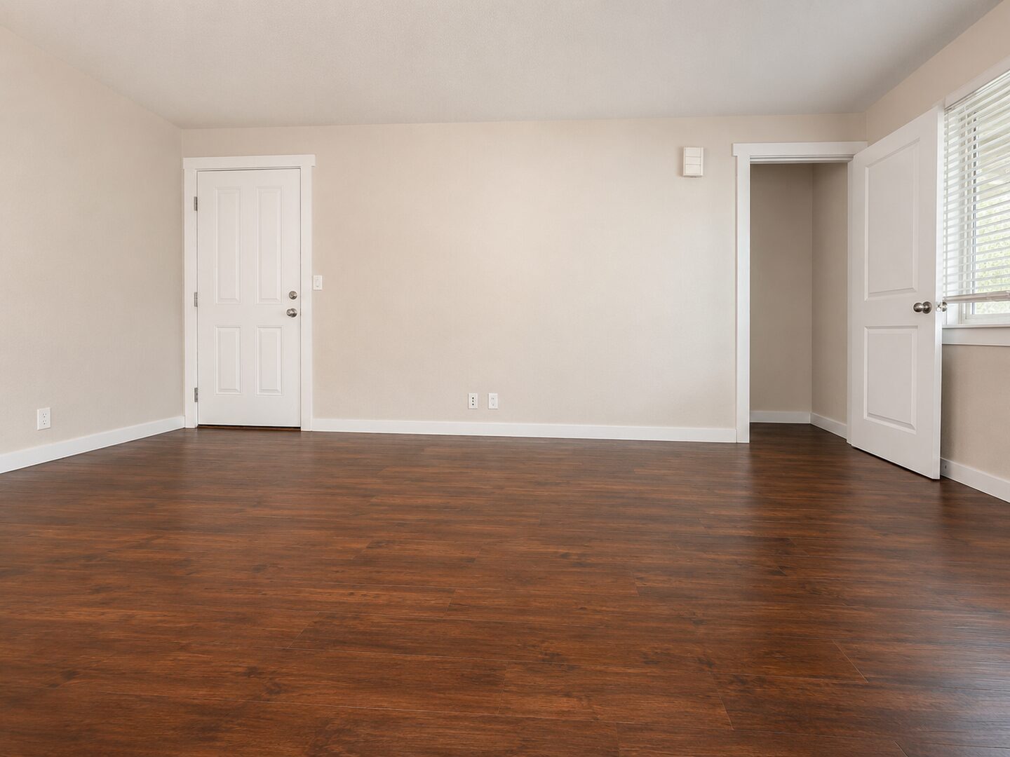 310-316 S. Manzanita Court - Canby - Oregon - 2 bed, 1 bath rental property