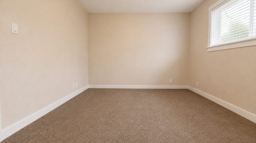 310-316 S. Manzanita Court - Canby - Oregon - 2 bed, 1 bath rental property