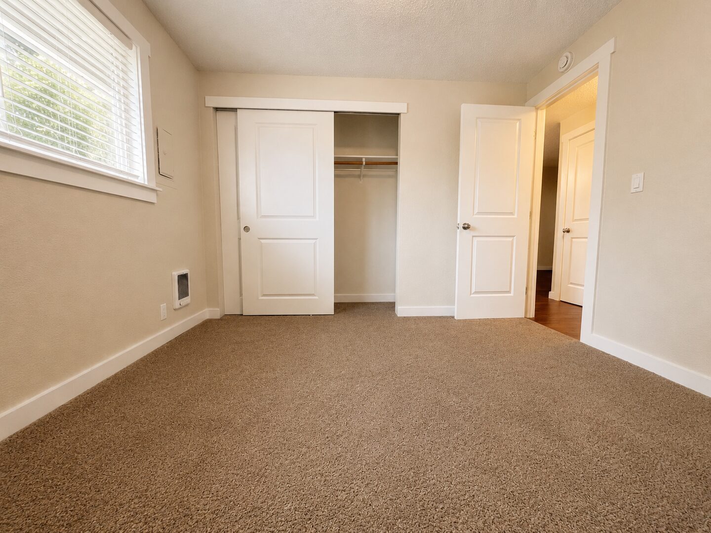 310-316 S. Manzanita Court - Canby - Oregon - 2 bed, 1 bath rental property