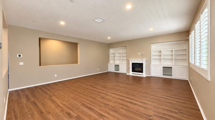 31029 Branding Iron Ct. - Winchester - California - 4 bed, 2.5 bath rental property