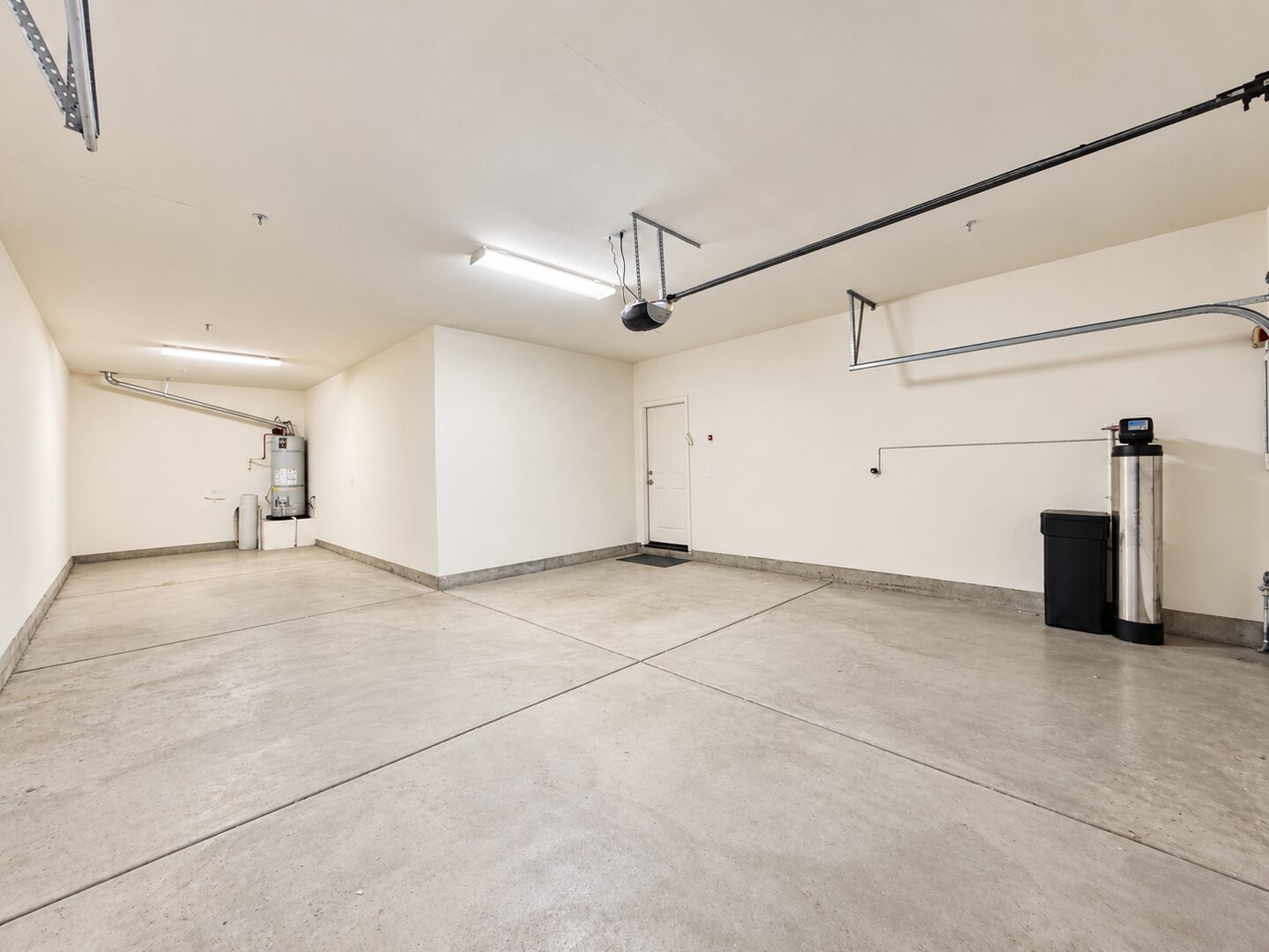 31029 Branding Iron Ct. - Winchester - California - 4 bed, 2.5 bath rental property