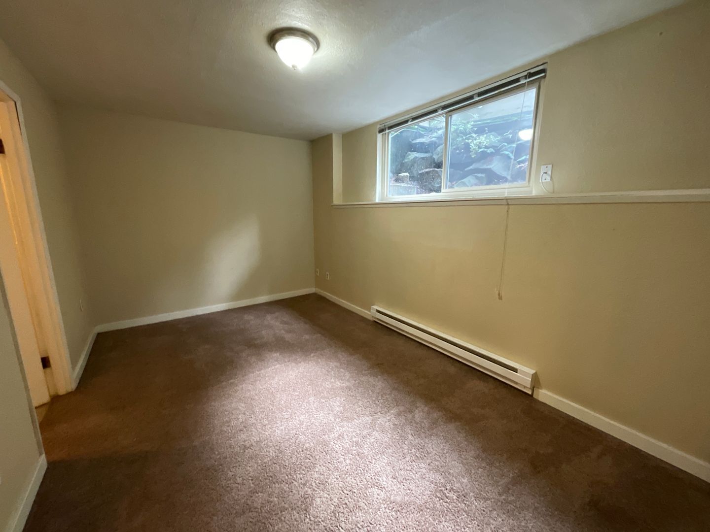 3227 14th Ave W - # 01 - Seattle - Washington - 1 bed, 1 bath rental property
