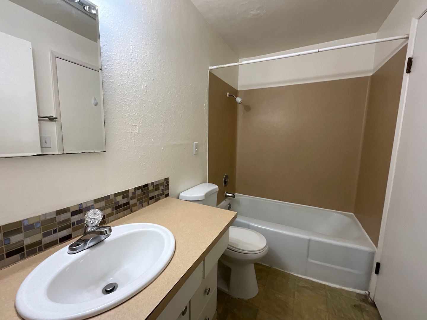 3227 14th Ave W - # 01 - Seattle - Washington - 1 bed, 1 bath rental property