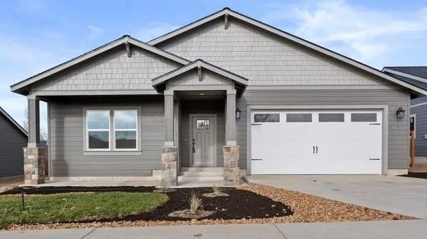 3257 NW Cedar Ave - Redmond - Oregon - 3 bed, 3 bath rental property