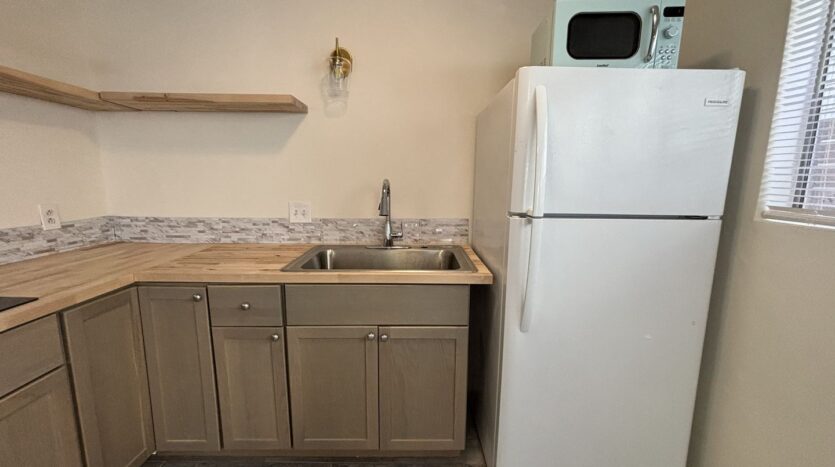 343 Playa Del Sur - San Diego - California - 1 bed, 1 bath rental property