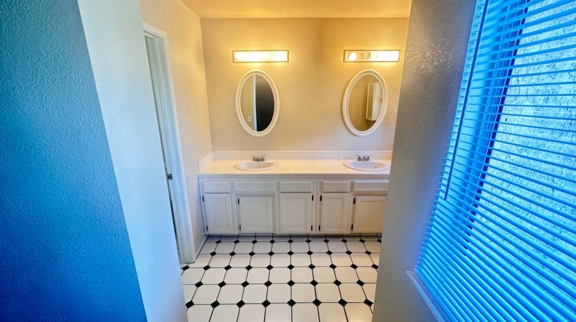 3495 W Browning Ave. - Fresno - California - 3 bed, 2 bath rental property