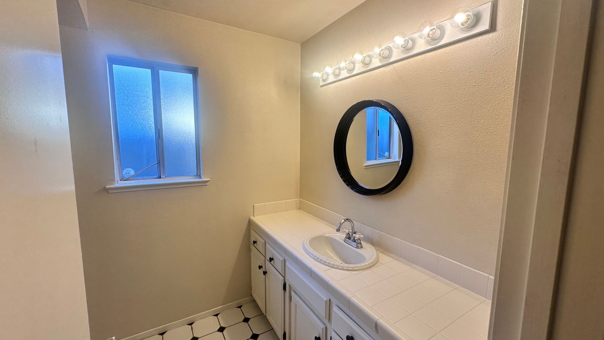 3495 W Browning Ave. - Fresno - California - 3 bed, 2 bath rental property