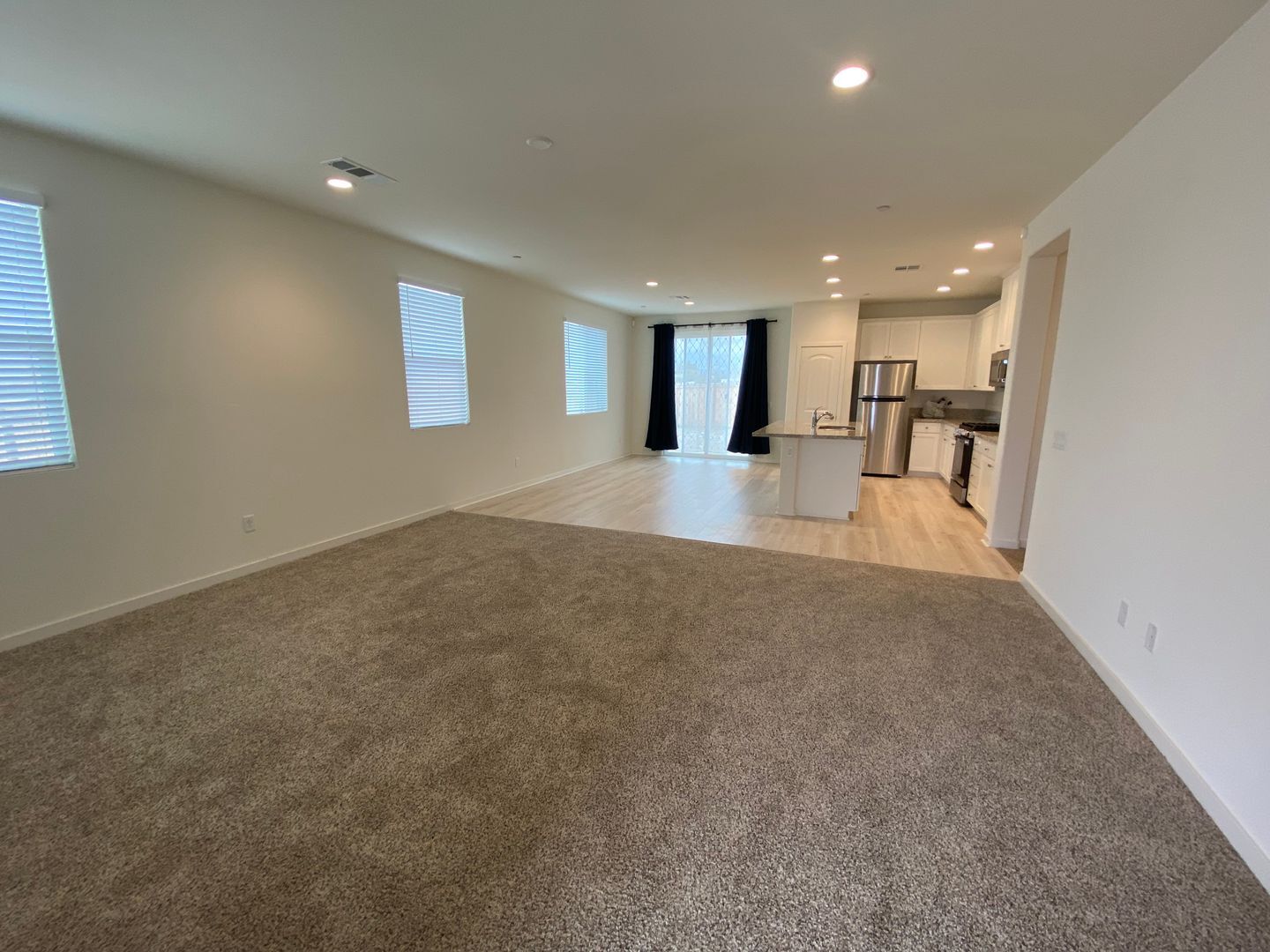 3627 Santa Monica Ct. - Rosamond - California - 4 bed, 2 bath rental property