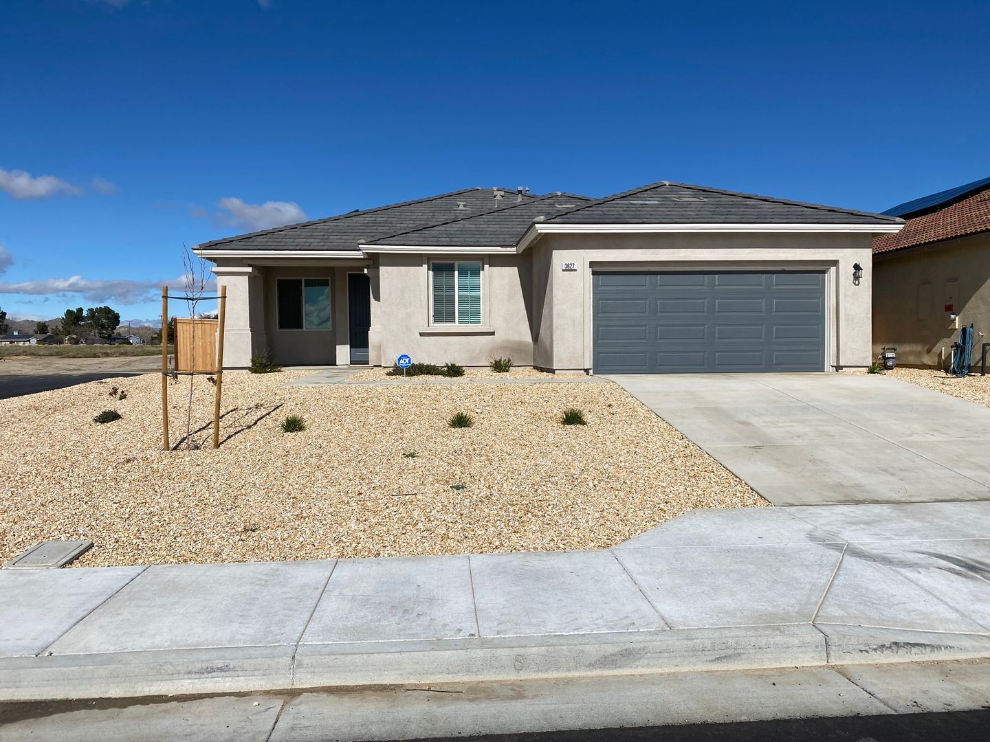 3627 Santa Monica Ct. - Rosamond - California - 4 bed, 2 bath rental property