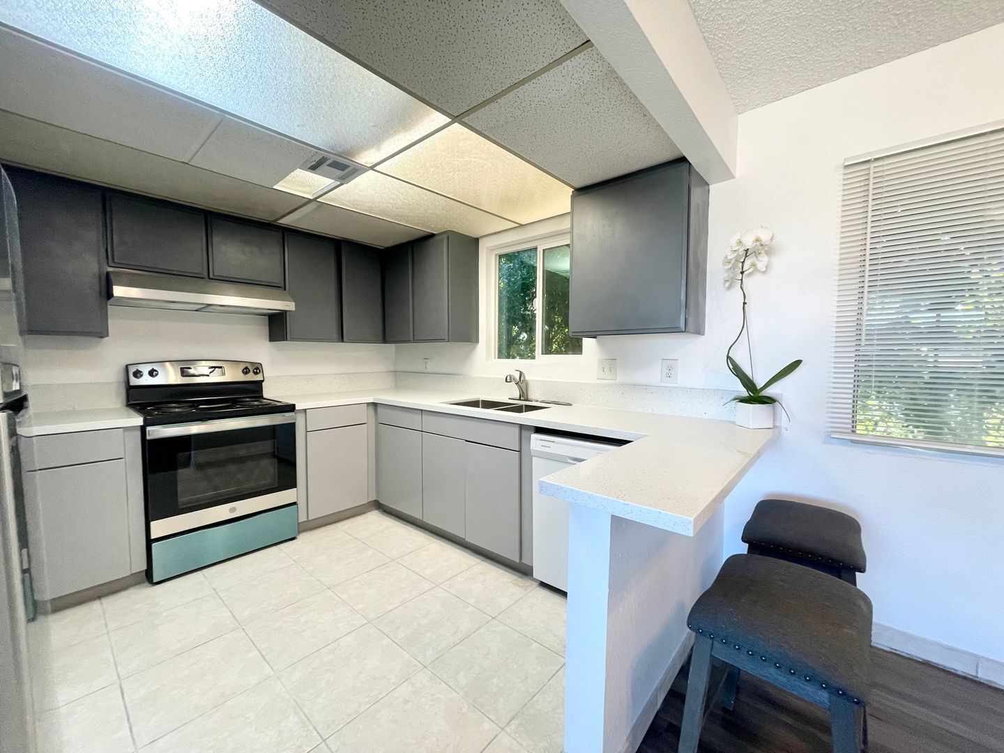 37043 Bankside Drive - Unit 4 - Cathedral City - California - 2 bed, 2 bath rental property