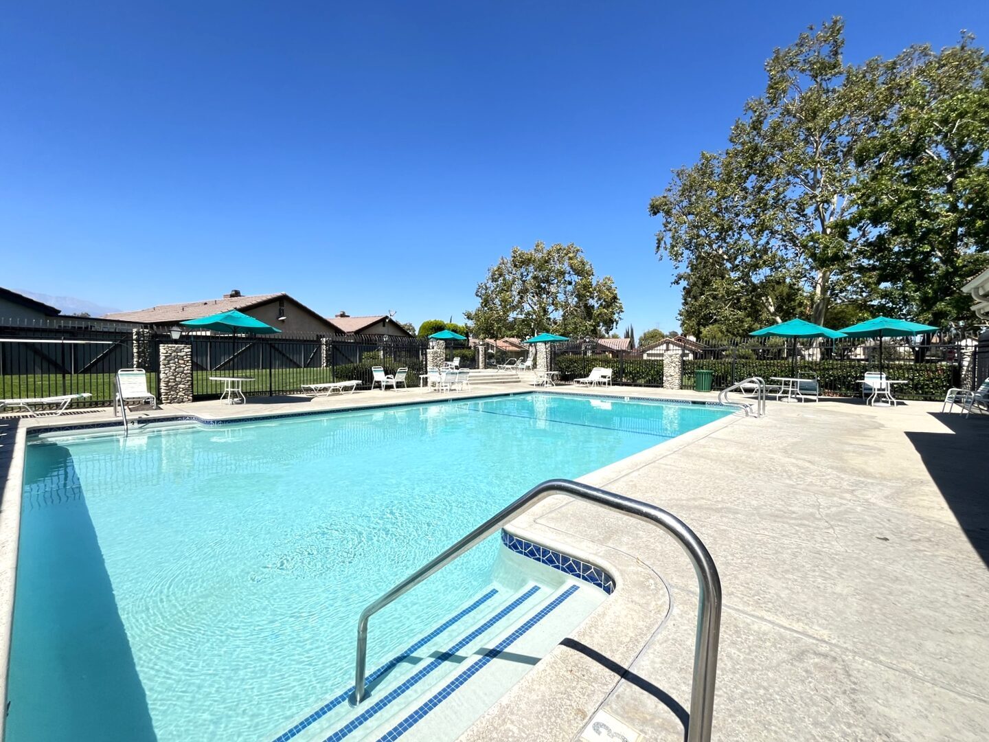 3719 Oak Creek Dr Unit F - Ontario - California - 1 bed, 1 bath rental property