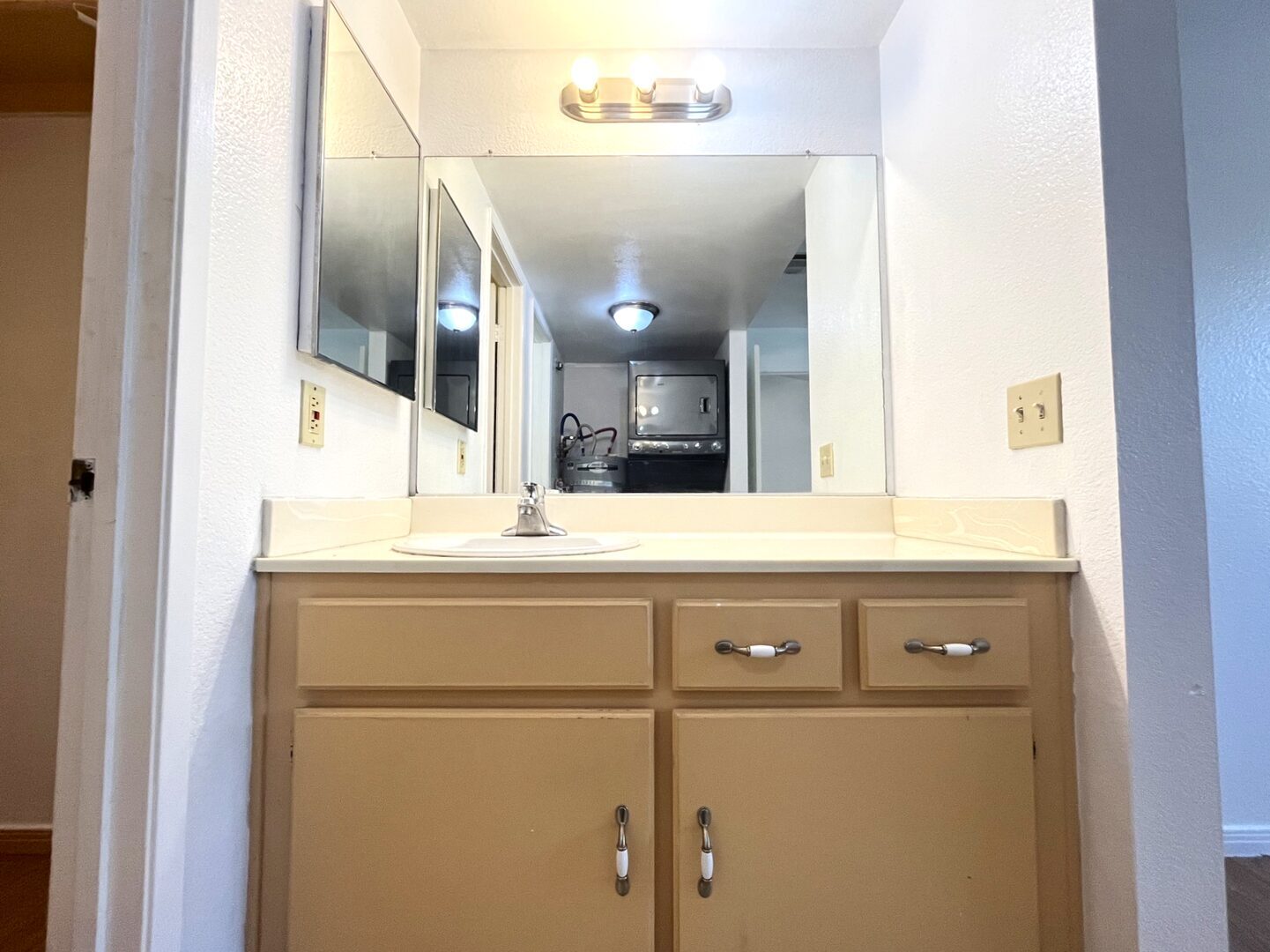 3719 Oak Creek Dr Unit F - Ontario - California - 1 bed, 1 bath rental property