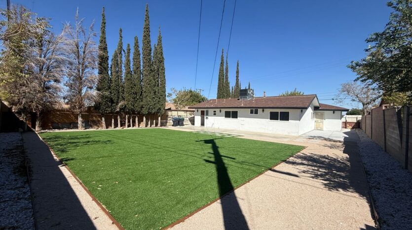 37617 5th St. East - Palmdale - California - 3 bed, 1.5 bath rental property