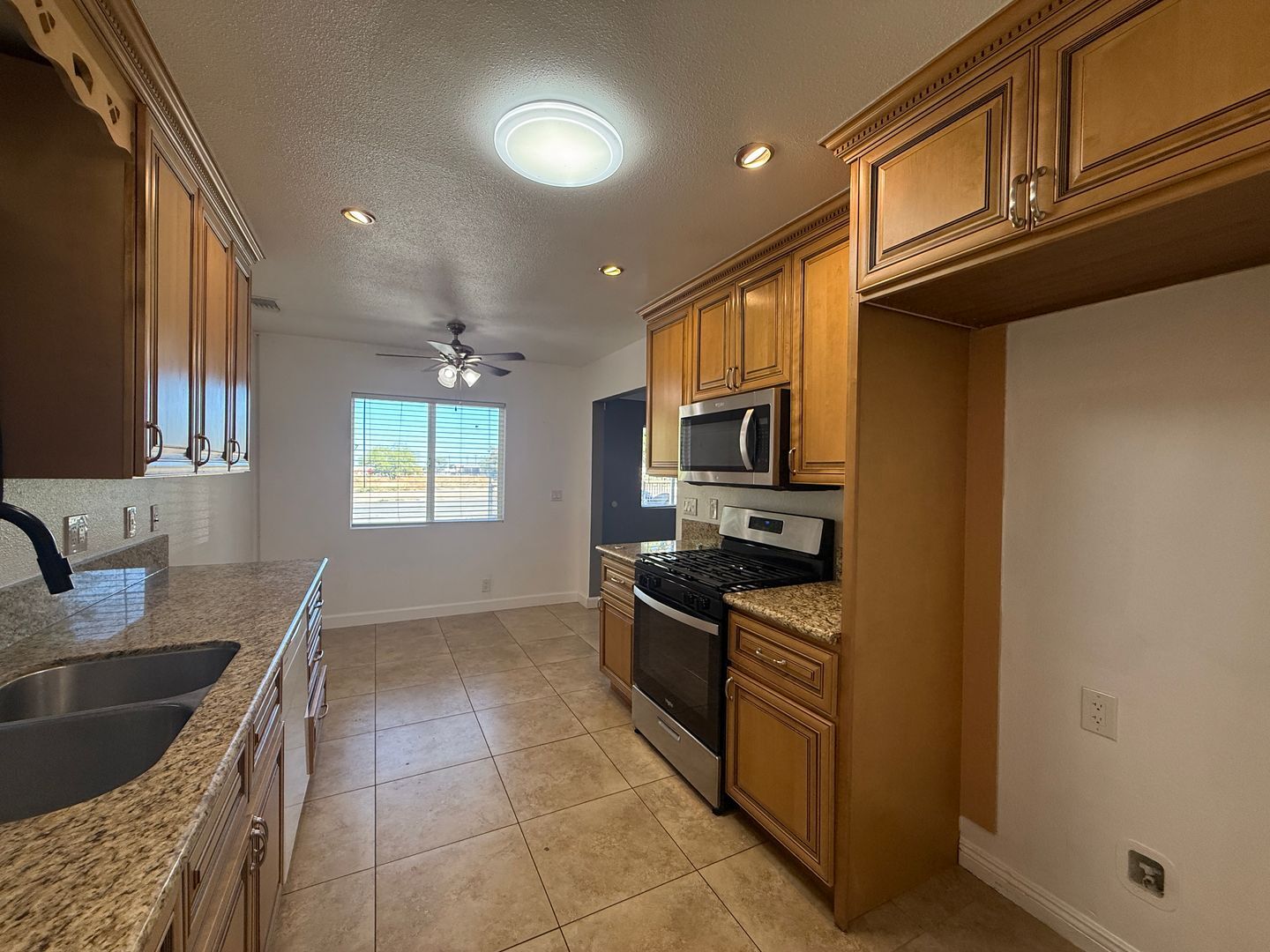 37617 5th St. East - Palmdale - California - 3 bed, 1.5 bath rental property