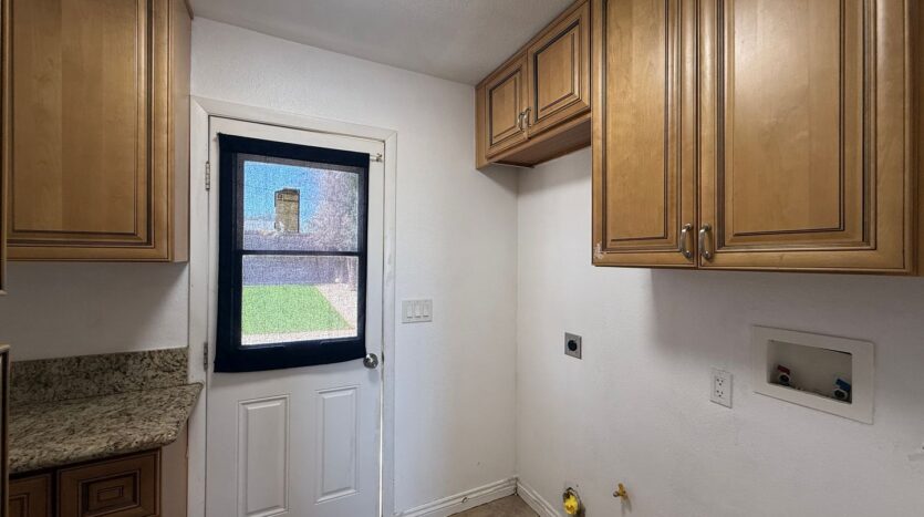 37617 5th St. East - Palmdale - California - 3 bed, 1.5 bath rental property