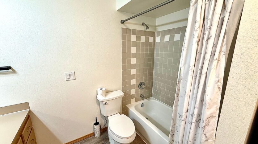 3901 Fremont Ave N  APT 206 - Seattle - Washington - 1 bed, 1 bath rental property