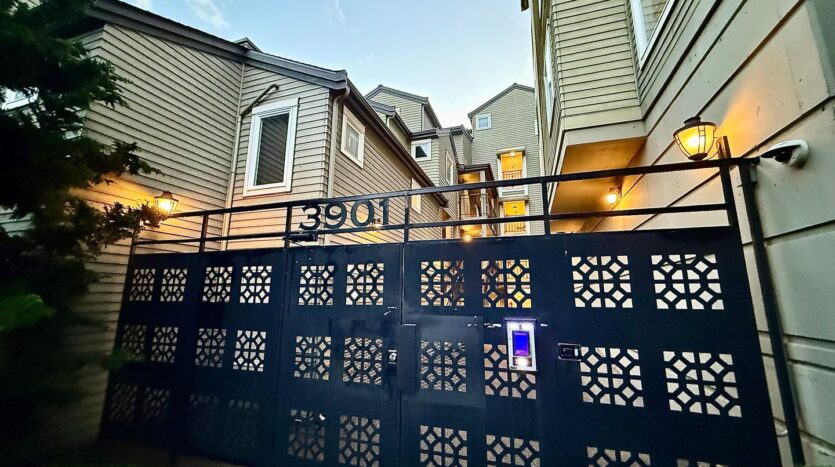 3901 Fremont Ave N  APT 206 - Seattle - Washington - 1 bed, 1 bath rental property