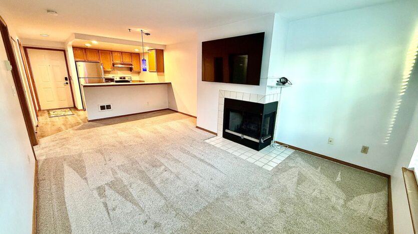 3901 Fremont Ave N  APT 206 - Seattle - Washington - 1 bed, 1 bath rental property
