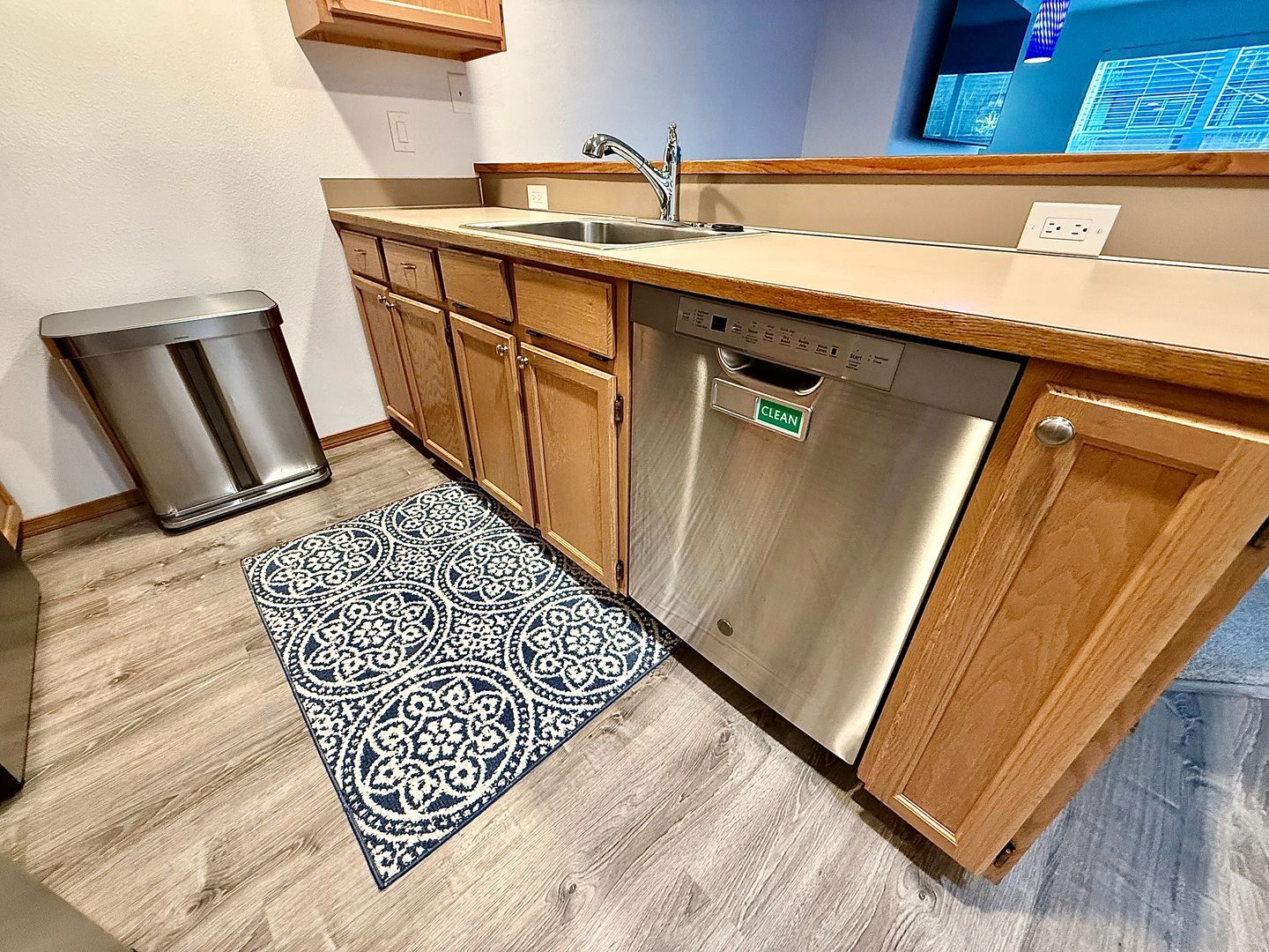 3901 Fremont Ave N  APT 206 - Seattle - Washington - 1 bed, 1 bath rental property