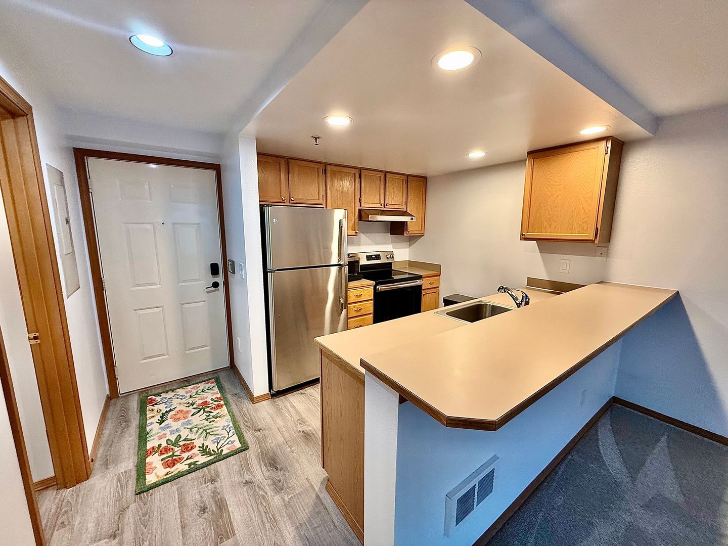 3901 Fremont Ave N  APT 206 - Seattle - Washington - 1 bed, 1 bath rental property