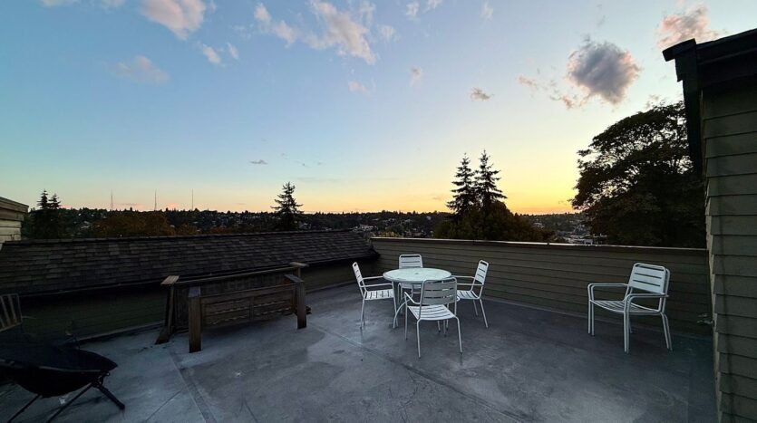 3901 Fremont Ave N  APT 206 - Seattle - Washington - 1 bed, 1 bath rental property