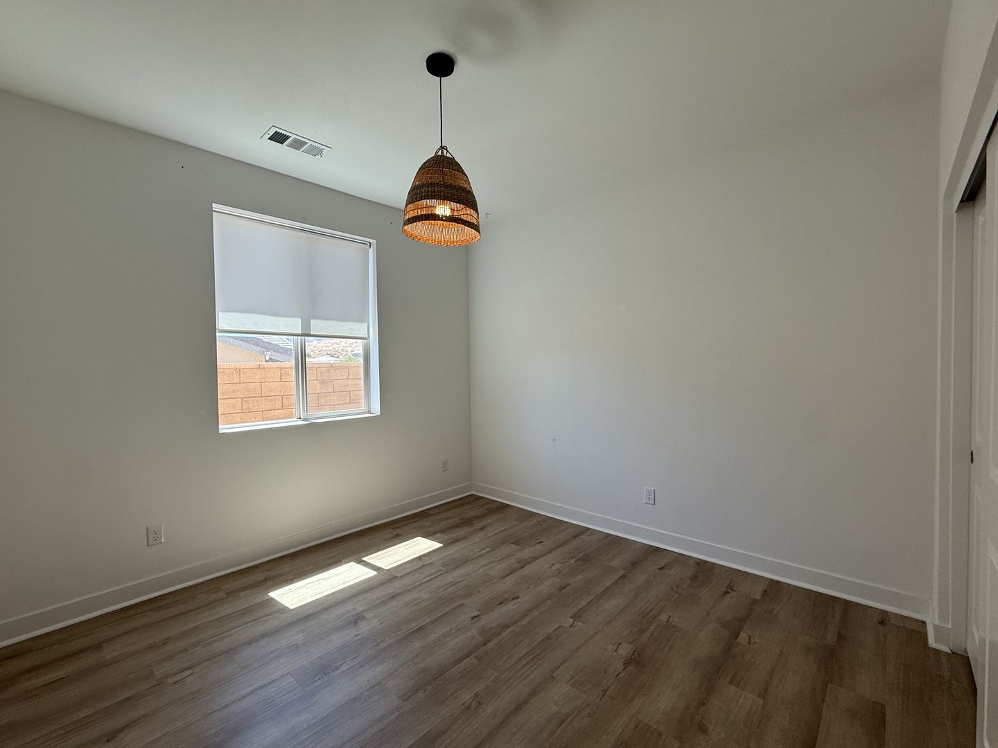 39338 Stirrup Ct - Palmdale - California - 4 bed, 2.5 bath rental property