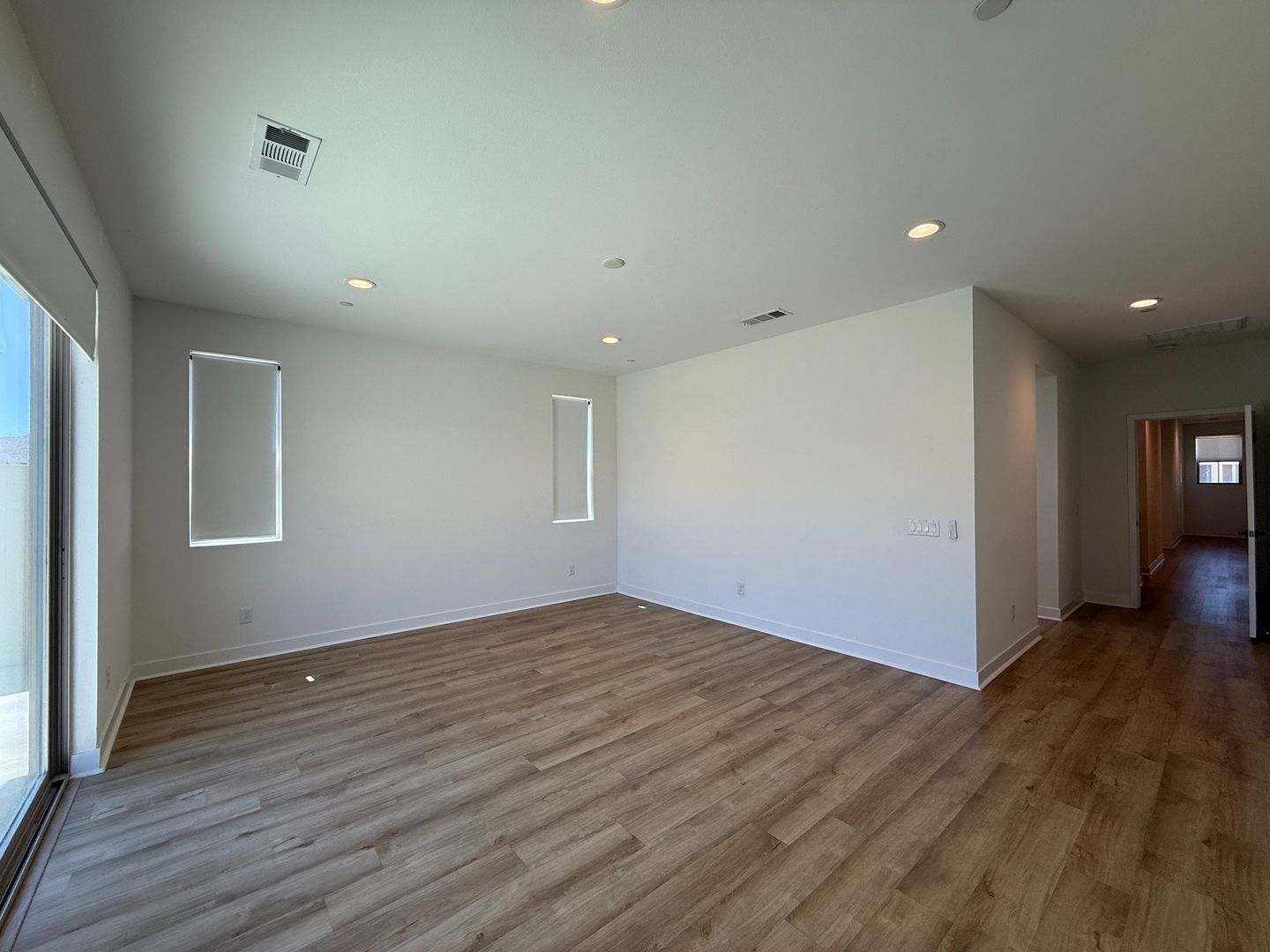 39338 Stirrup Ct - Palmdale - California - 4 bed, 2.5 bath rental property