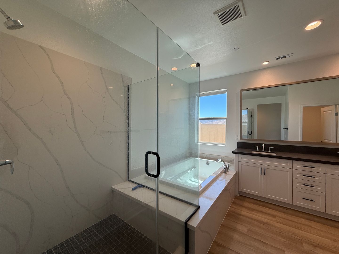 39338 Stirrup Ct - Palmdale - California - 4 bed, 2.5 bath rental property