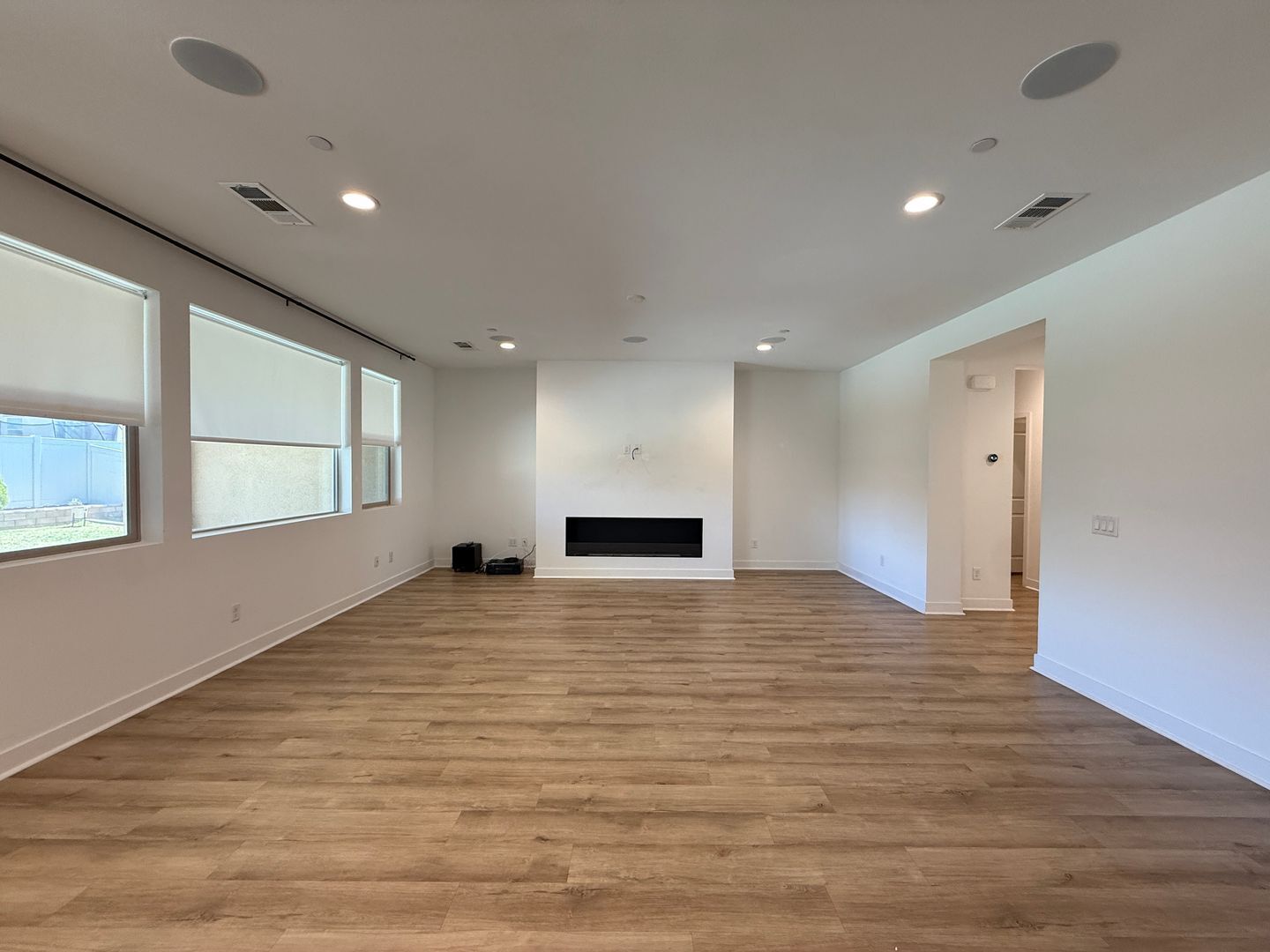 39338 Stirrup Ct - Palmdale - California - 4 bed, 2.5 bath rental property