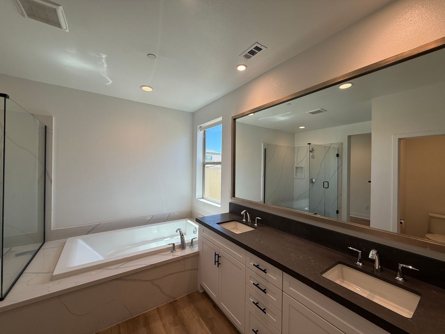 39338 Stirrup Ct - Palmdale - California - 4 bed, 2.5 bath rental property