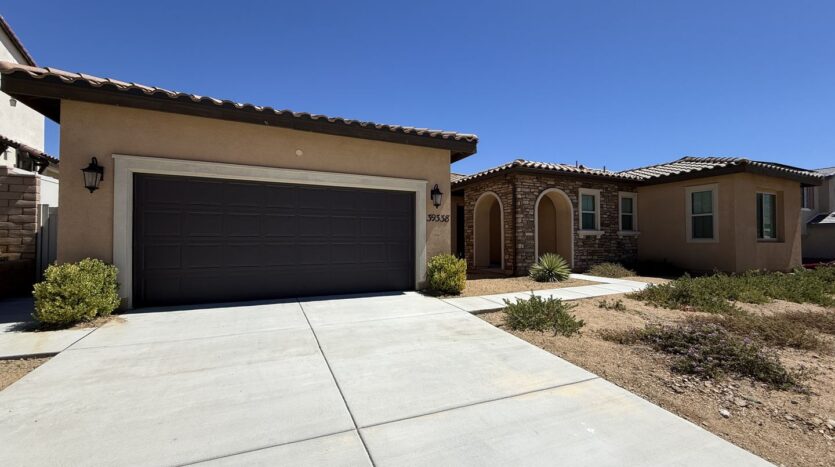 39338 Stirrup Ct - Palmdale - California - 4 bed, 2.5 bath rental property