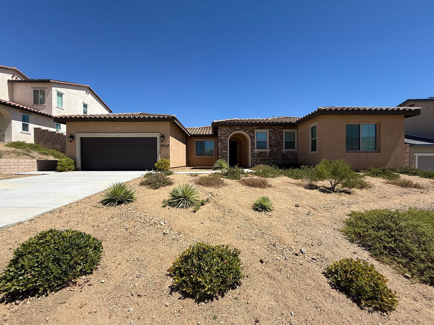 39338 Stirrup Ct - Palmdale - California - 4 bed, 2.5 bath rental property