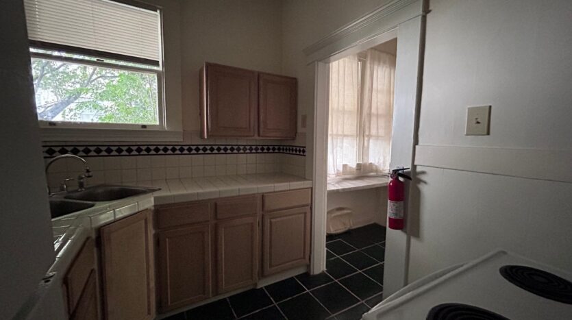 413 E Maple St - Bellingham - Washington - 1 bed, 1 bath rental property
