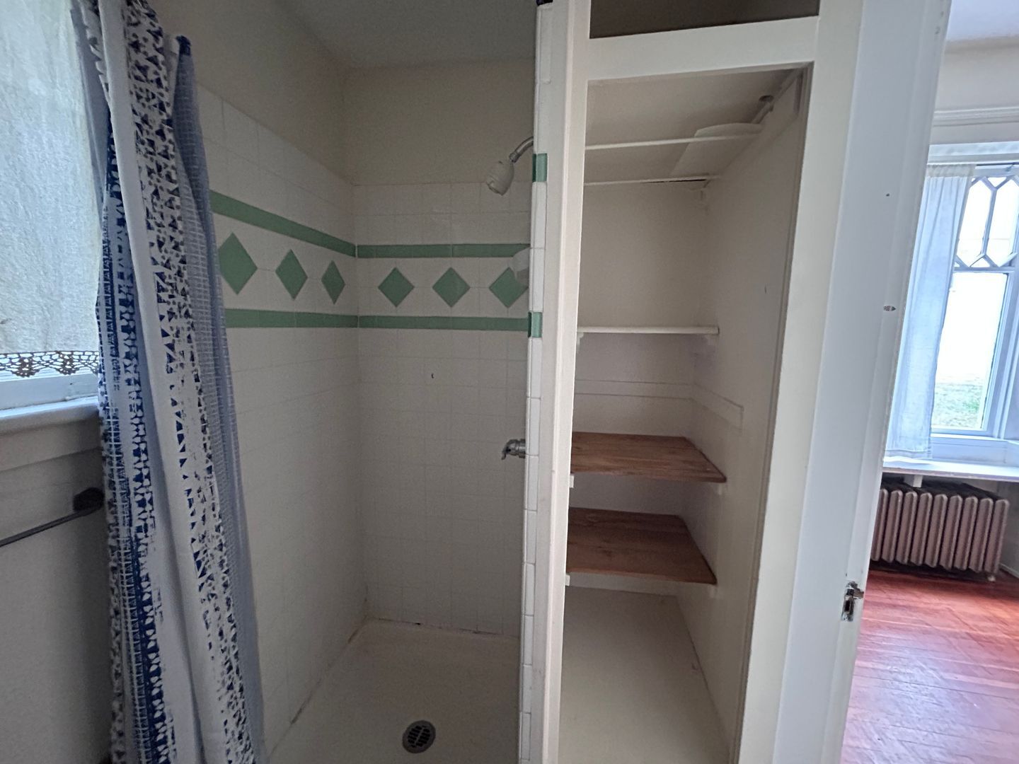 413 E Maple St - Bellingham - Washington - 1 bed, 1 bath rental property