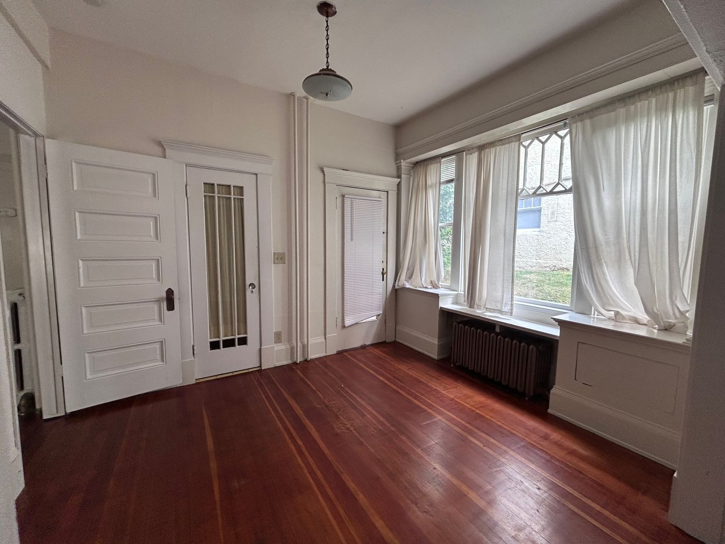 413 E Maple St - Bellingham - Washington - 1 bed, 1 bath rental property