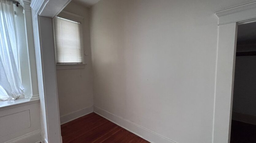 413 E Maple St - Bellingham - Washington - 1 bed, 1 bath rental property