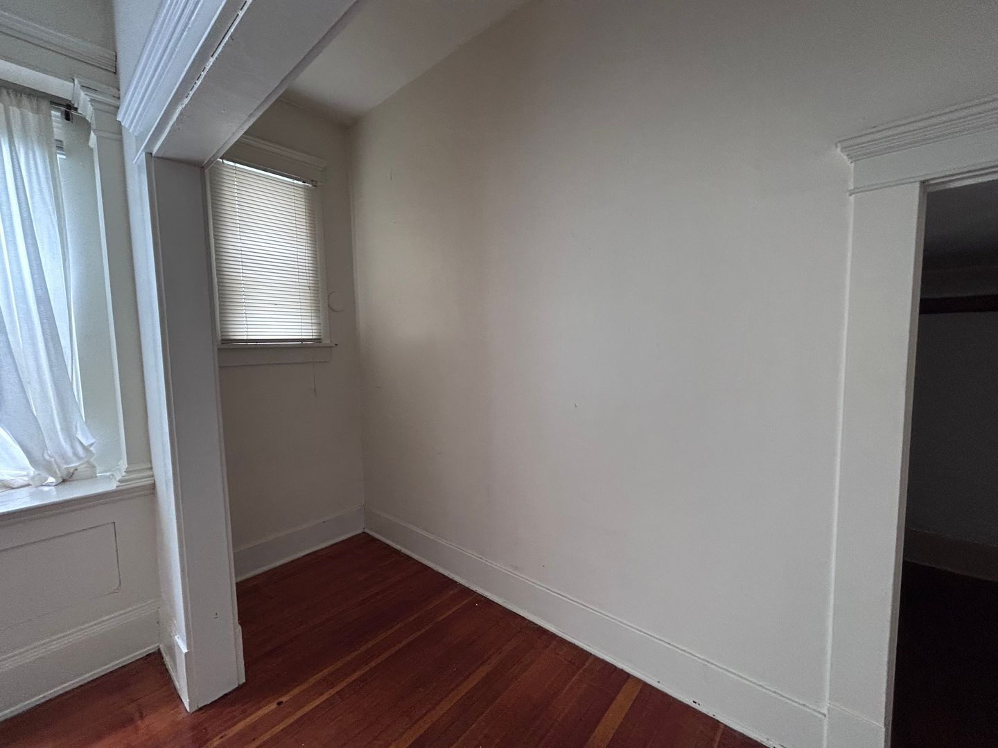 413 E Maple St - Bellingham - Washington - 1 bed, 1 bath rental property