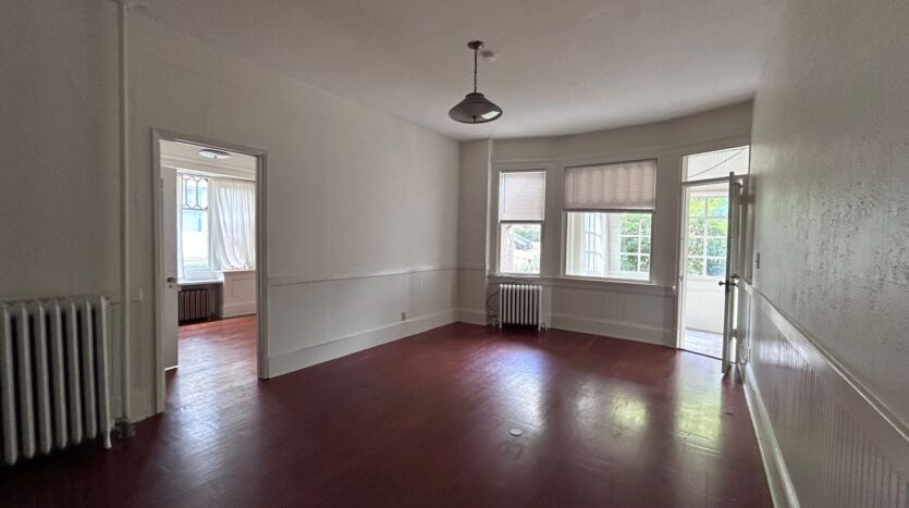 413 E Maple St - Bellingham - Washington - 1 bed, 1 bath rental property