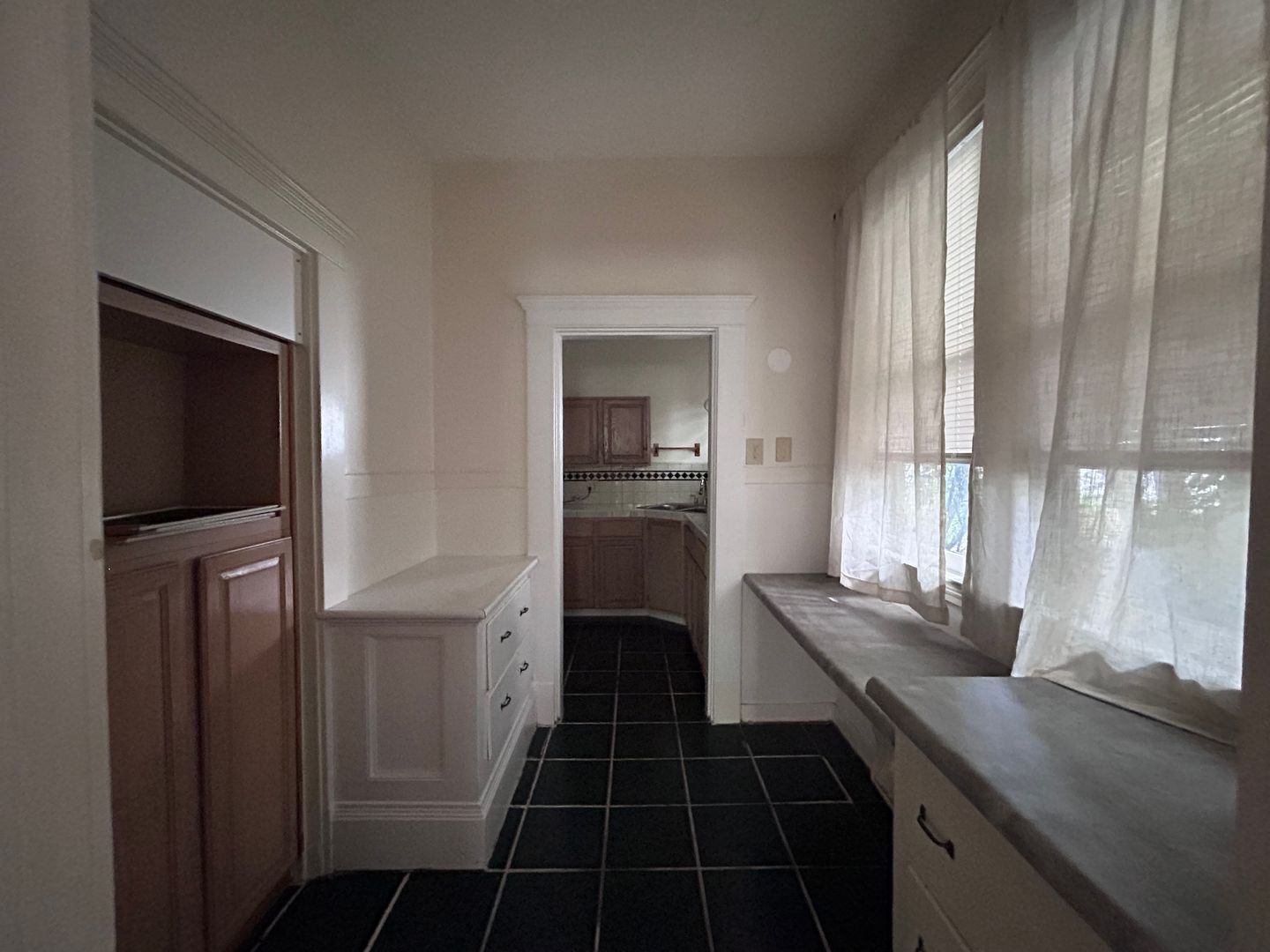 413 E Maple St - Bellingham - Washington - 1 bed, 1 bath rental property