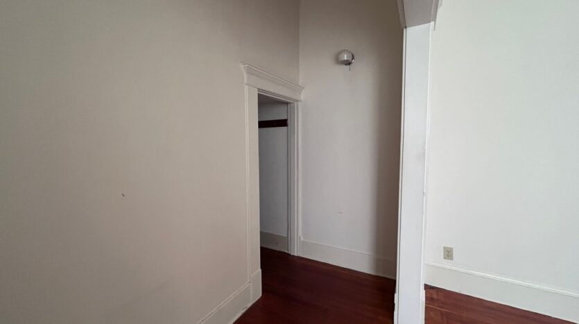 413 E Maple St - Bellingham - Washington - 1 bed, 1 bath rental property