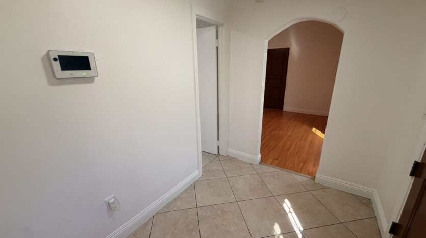 435 S Fir Ave - Inglewood - California - 2 bed, 1 bath rental property