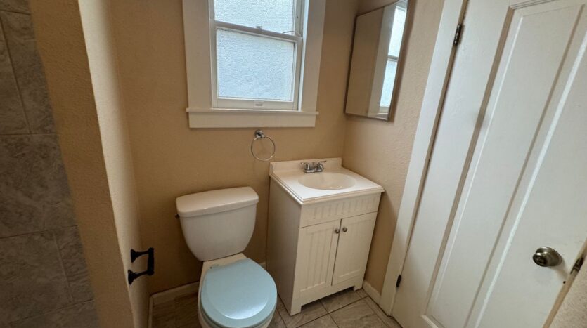 454-456 Alcatraz - Oakland - California - 1 bed, 1 bath rental property