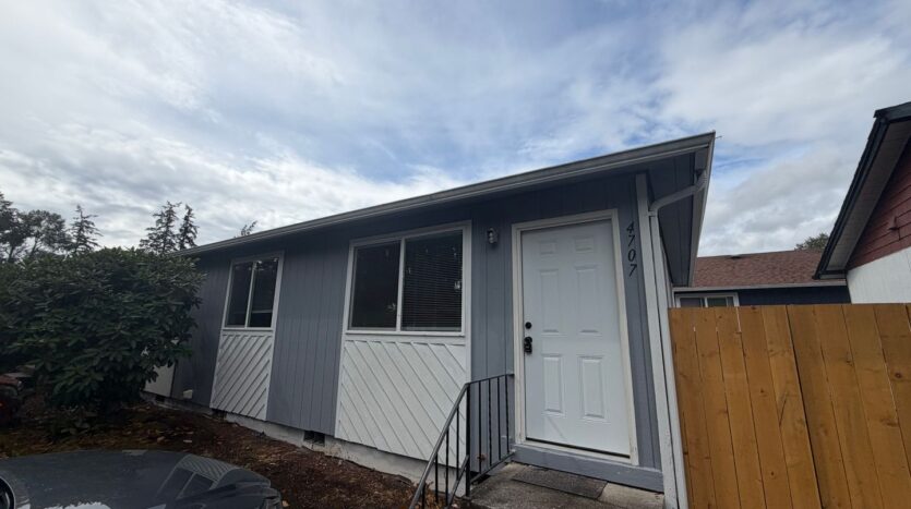 4700 124th St Ct SW - Lakewood - Washington - 1 bed, 1 bath rental property