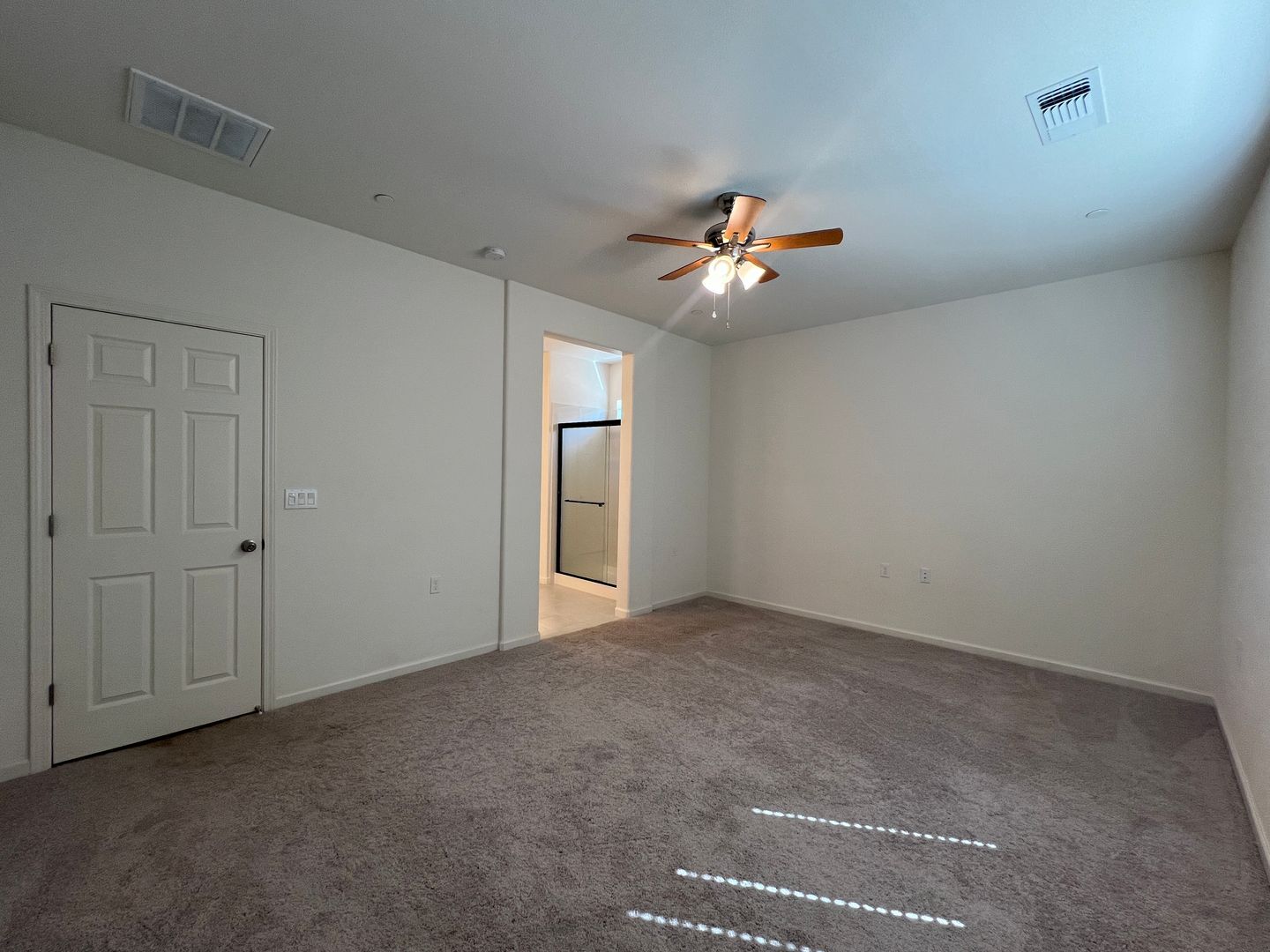 4712 Sussex Ave - Clovis - California - 3 bed, 2 bath rental property