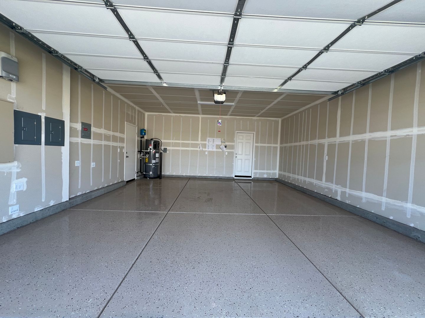 4712 Sussex Ave - Clovis - California - 3 bed, 2 bath rental property