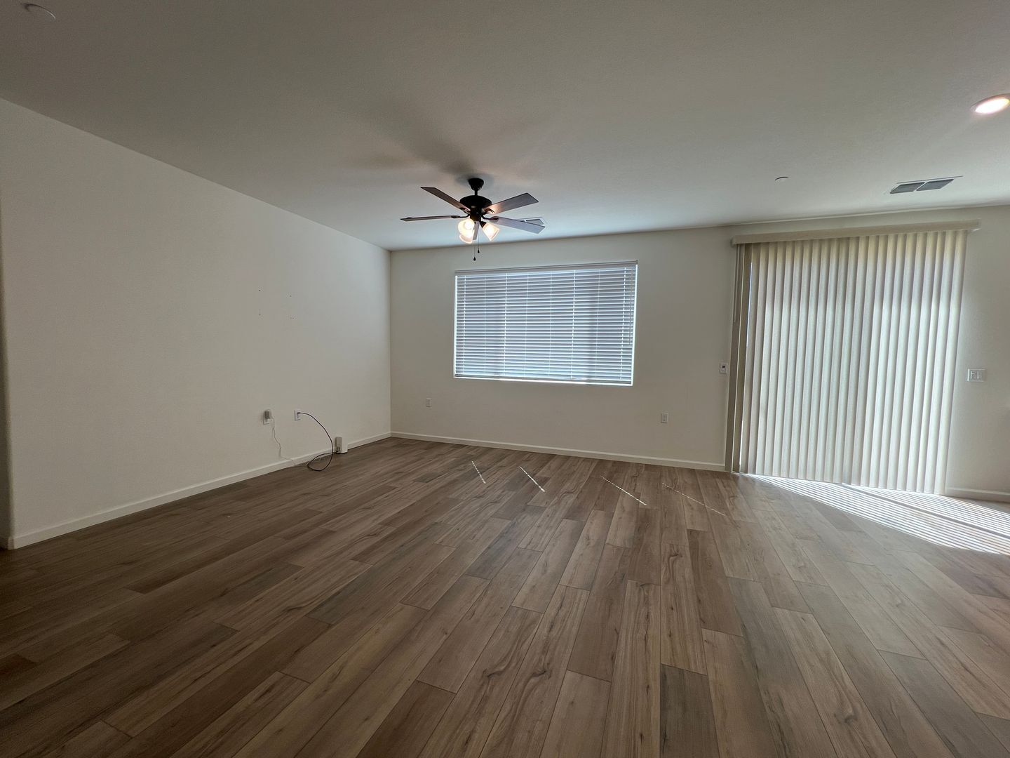 4712 Sussex Ave - Clovis - California - 3 bed, 2 bath rental property