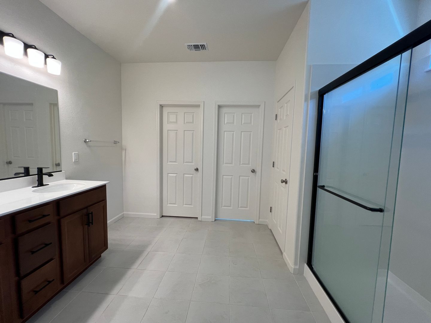 4712 Sussex Ave - Clovis - California - 3 bed, 2 bath rental property